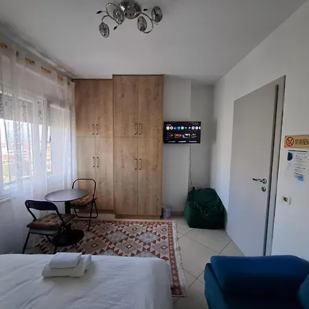 Bed & Breakfast Isabel Tirana